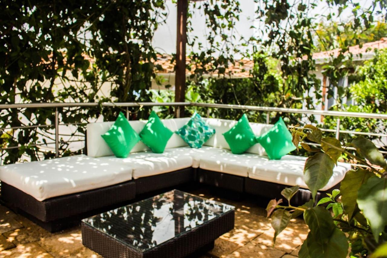Hotel Mansion バリチャラ エクステリア 写真